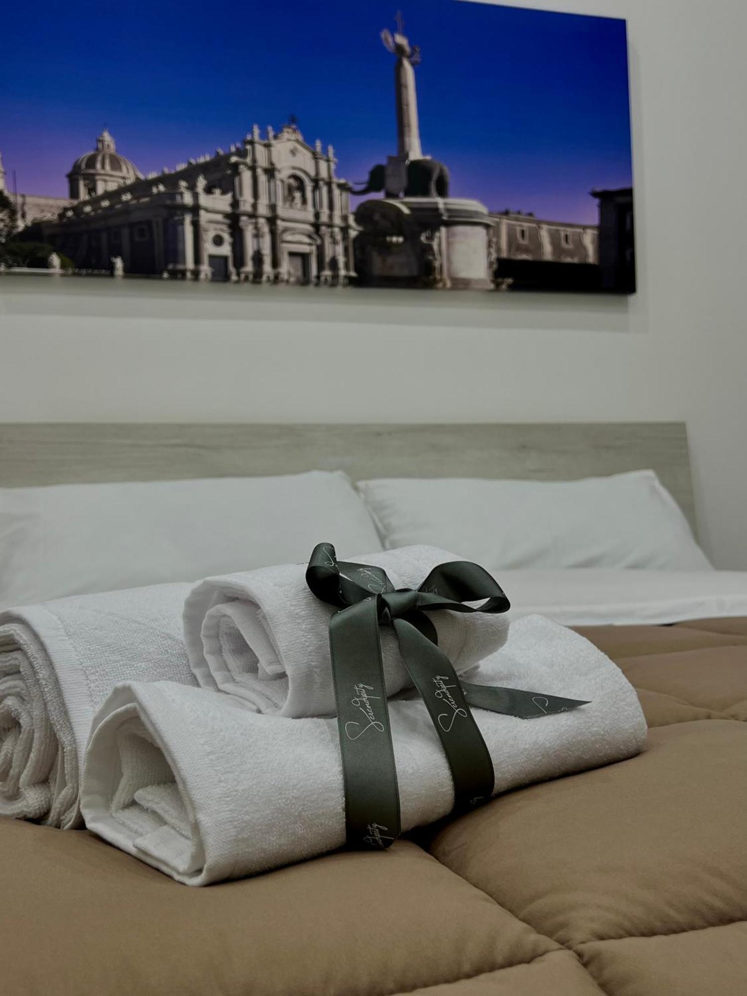 Amira Guest House Катанія Екстер'єр фото